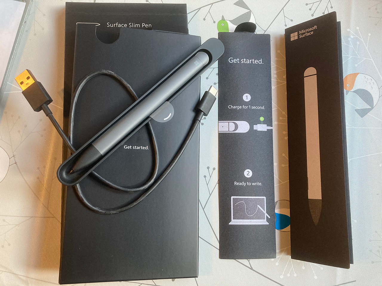Surface Slim Pen - package contents